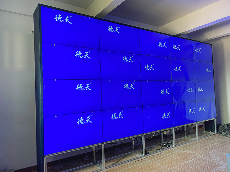 小區(qū)監(jiān)控室液晶拼接屏安裝圖 小區(qū)監(jiān)控室液晶拼接屏安裝圖